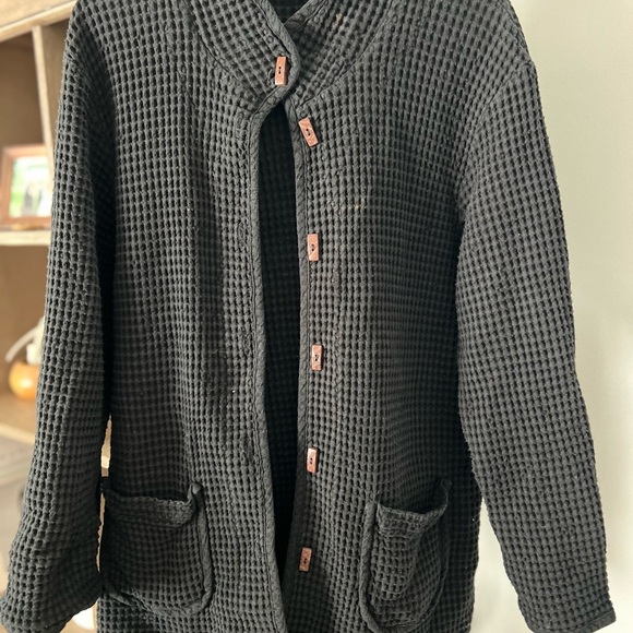 100% Cotton Black Waffle Jacket with Toggle Buttons - Large - Picture 2 of 6